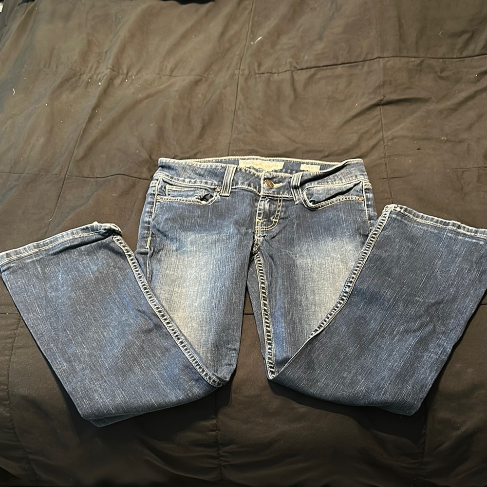 BKE Straight Leg Jeans in Faded Blue